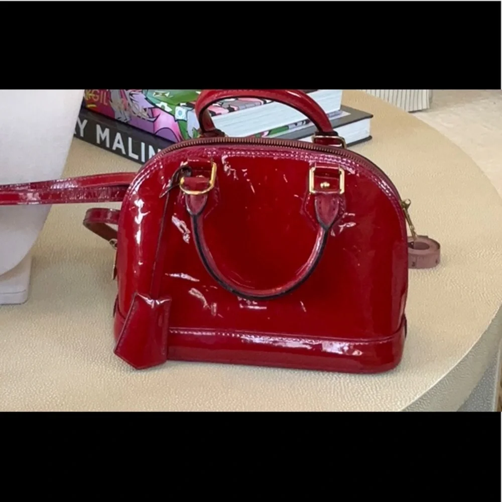 Louis Vuitton BB Alma, Red Vernis, 2 Way, Guitar Shoulder Strap, Lock & Key, EUC - Picture 2 of 11